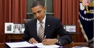 Capture-obama-signs-tpp-trade-agreement-now-dictator