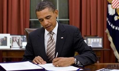 Capture-obama-signs-tpp-trade-agreement-now-dictator