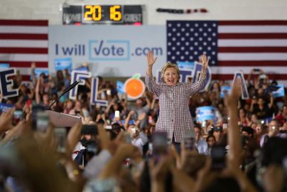 hillary-clinton-hurricane-matthew-publicity-stunt-2016