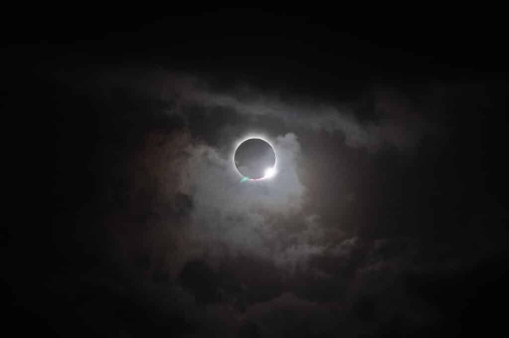 solar-eclipse-photocredit-news-wabe-org