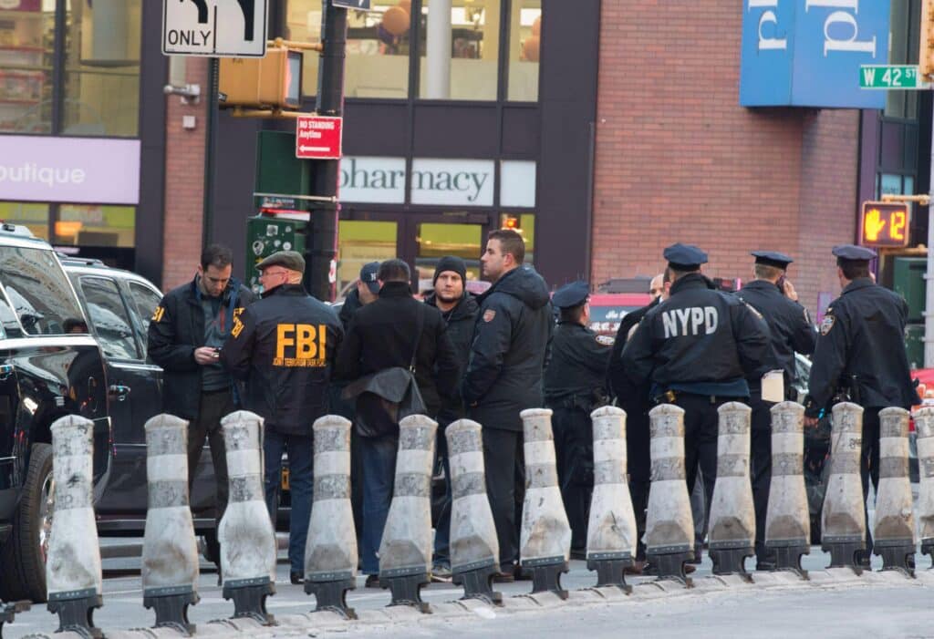 newyork-terror-attack-pipe-bomb-photocredit-thesun-co-uk