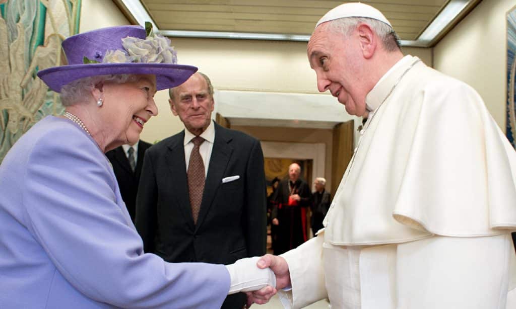 Queen and Pope Francis at the Vatican