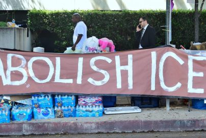 abolish-ice-portland-photocredit-frederic-j-brown-afp-getty-images-theblaze-com