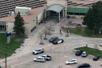 Screenshot - 4_17_2019 , 9_32_06 AM denver schools shut down - twitter com us news - screenshot