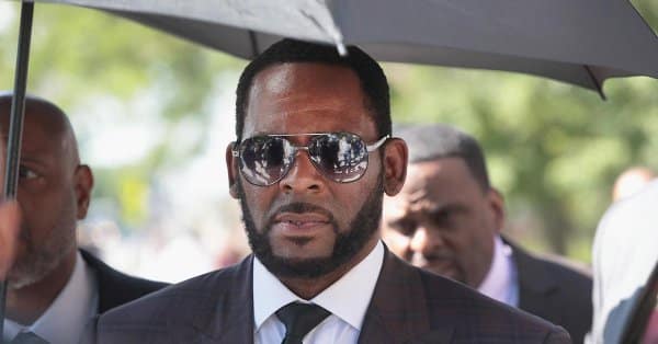 r-kelly-arrested-13-count-indictment-child-sex-crimes-7-12-19-nbcnewyork