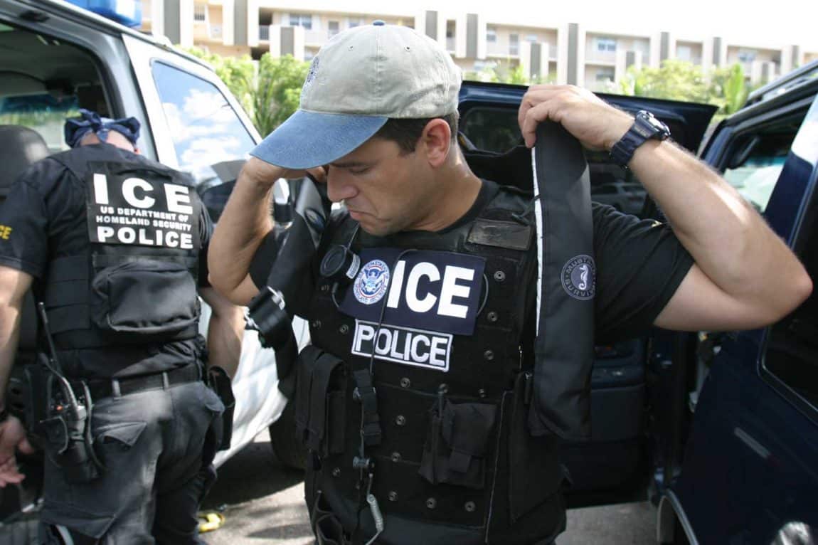 ice-agents-family-threatened-remezcla-com