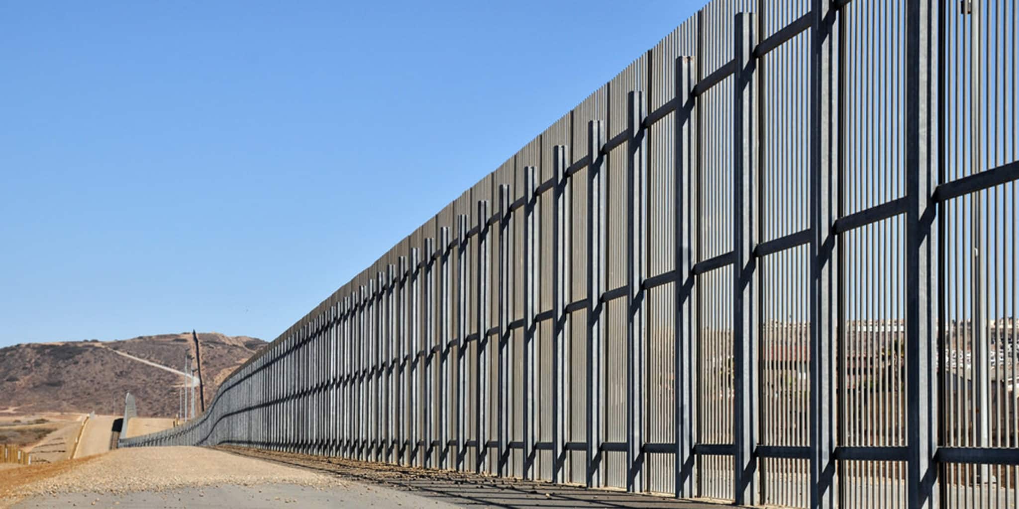 dhs-border-wall-dailydot-com-2019-truth