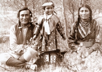 native-american-family-vintage-bw-grandfathersspirit-com-2020-truth
