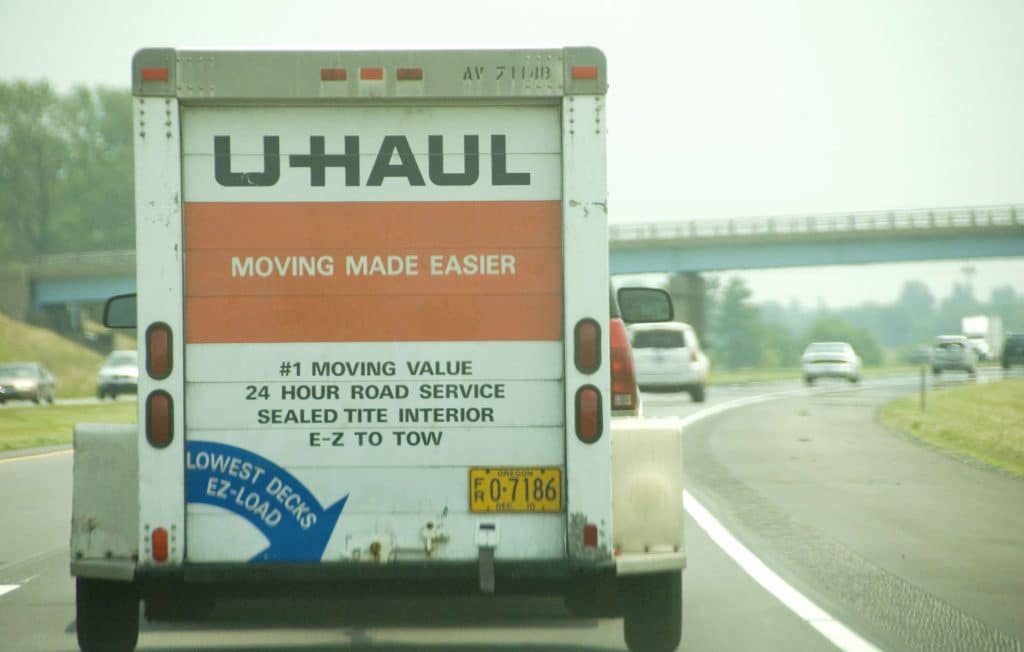 behind-uhaul-highway-american-pandemic-migration-hermoments-com-2021-truth