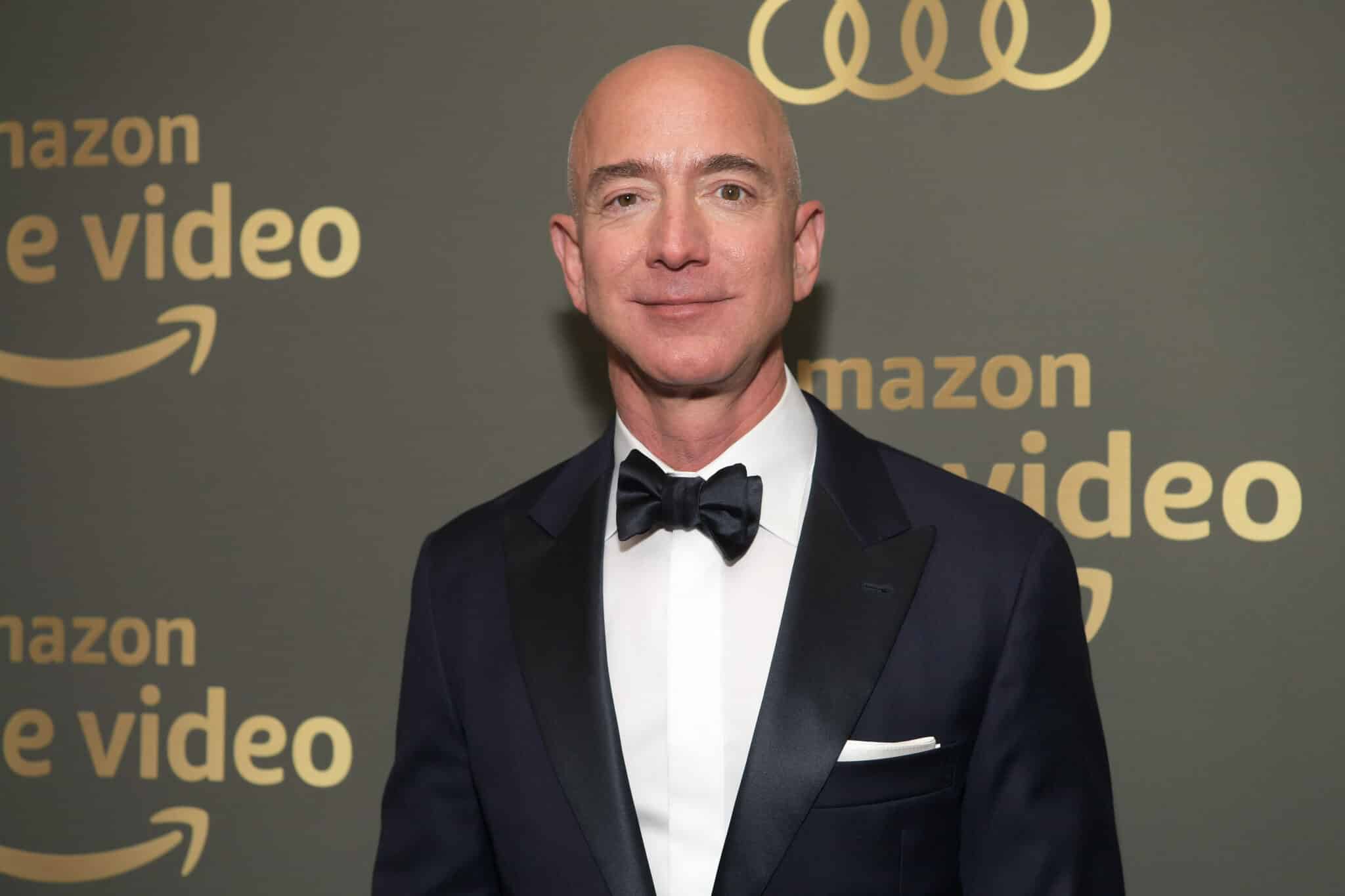 BREAKING: Jeff Bezos Stepping Down as Amazon CEO