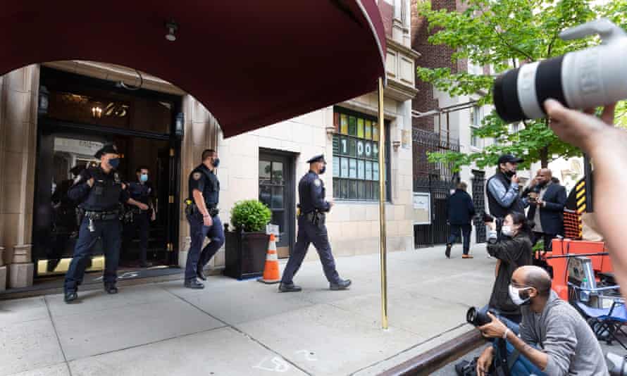 Biden's Feds Raid Rudy Giuliani's Apartment in New York, Seize Devices