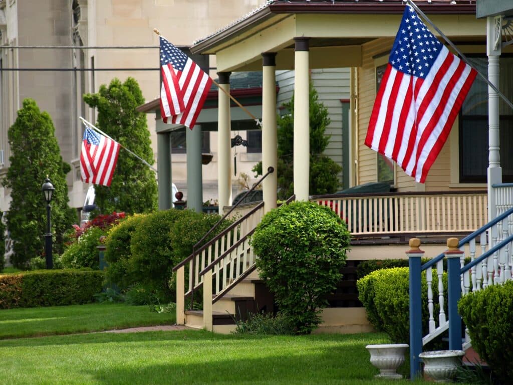 smalltown-america-patriotism-wheretraveler-com-2021-truth
