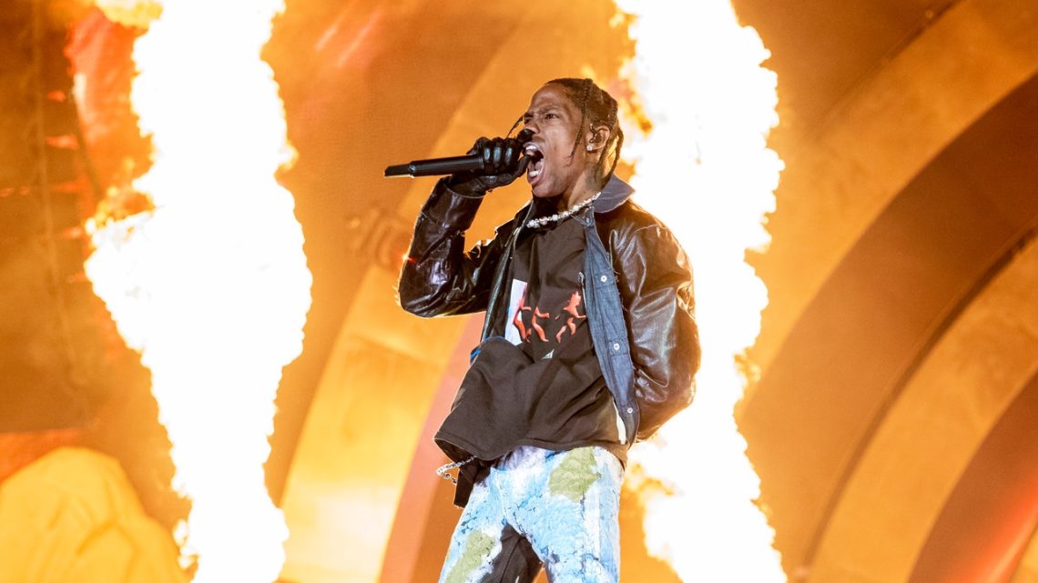 astroworld-travis-scott-performance-shotoe-com-2021-truth