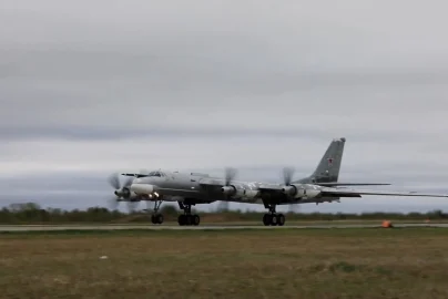 Russia-Tu-95-nuclear-bomber-russian-defense-ministry-reuters-2022-truth
